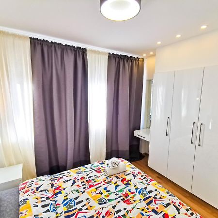 Citycenter Boutique Apartment Larnaca Bagian luar foto